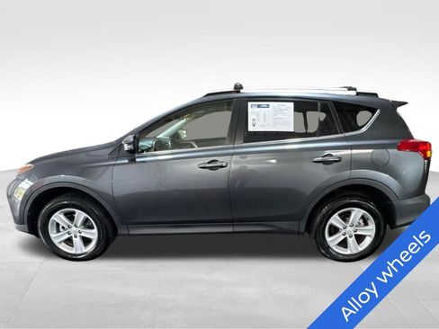 Used 2014 Toyota RAV4 XLE AWD/4WD image 8
