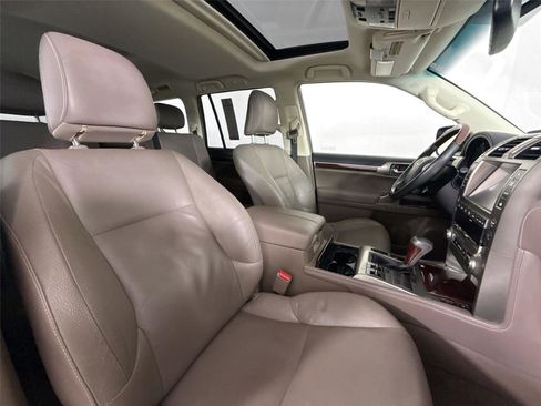 Used 2014 Lexus GX 460 w/ Premium Package AWD/4WD image 39