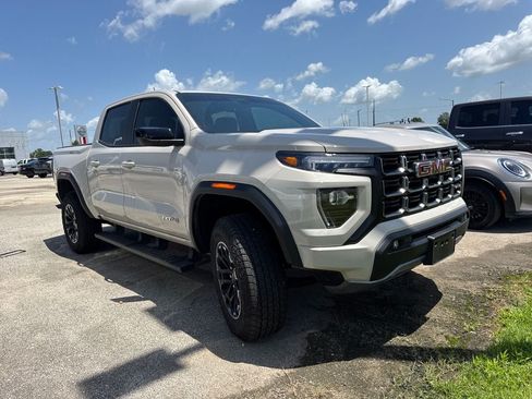 Used 2026 GMC Canyon AT4 AWD/4WD image 2