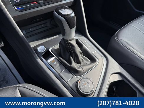 Used 2024 Volkswagen Tiguan SE R-Line AWD/4WD image 41