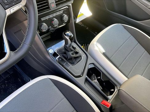 New 2026 Volkswagen Taos S FWD image 7