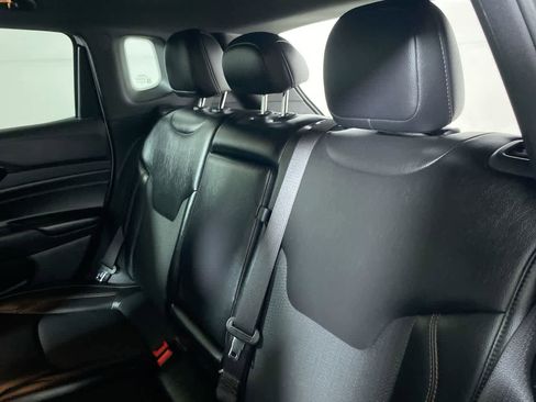 Used 2023 Jeep Compass Trailhawk image 32