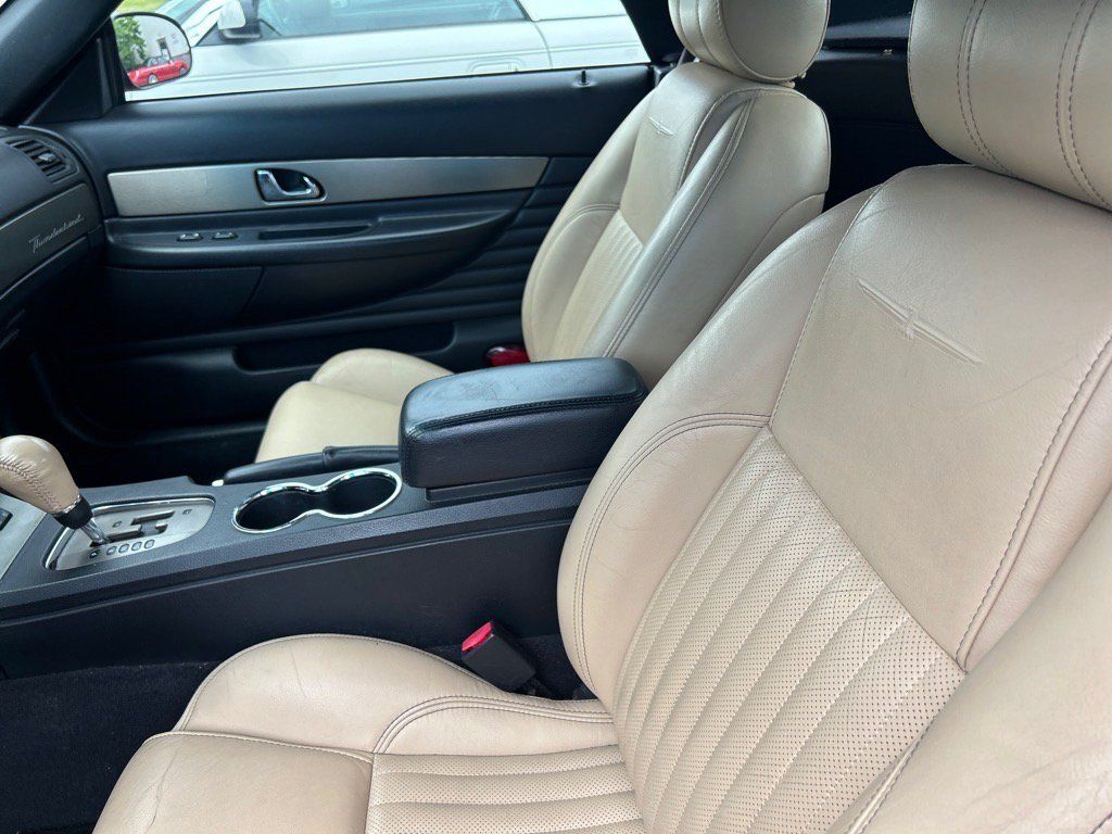 Used 2004 Ford Thunderbird RWD image 4