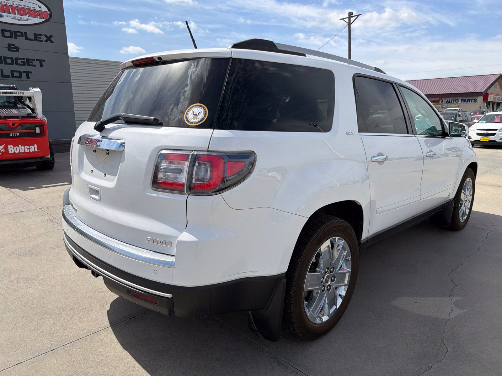 Used 2017 GMC Acadia Limited SLT AWD/4WD image 8