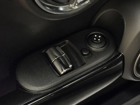Used 2014 MINI Cooper S FWD image 13