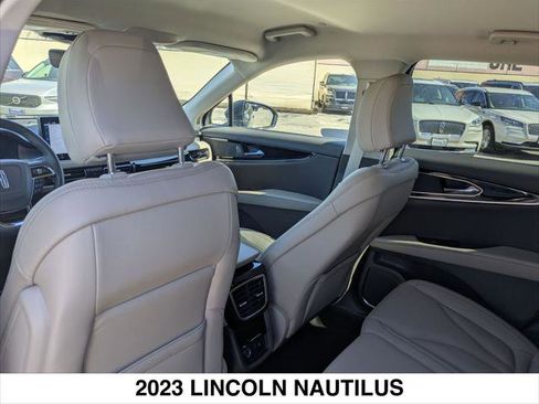 Certified 2023 Lincoln Nautilus FWD w/ Premium Package image 25