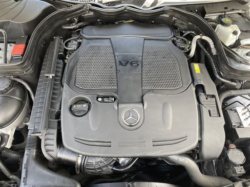 Used 2014 Mercedes-Benz C 300 4MATIC Sedan image 24