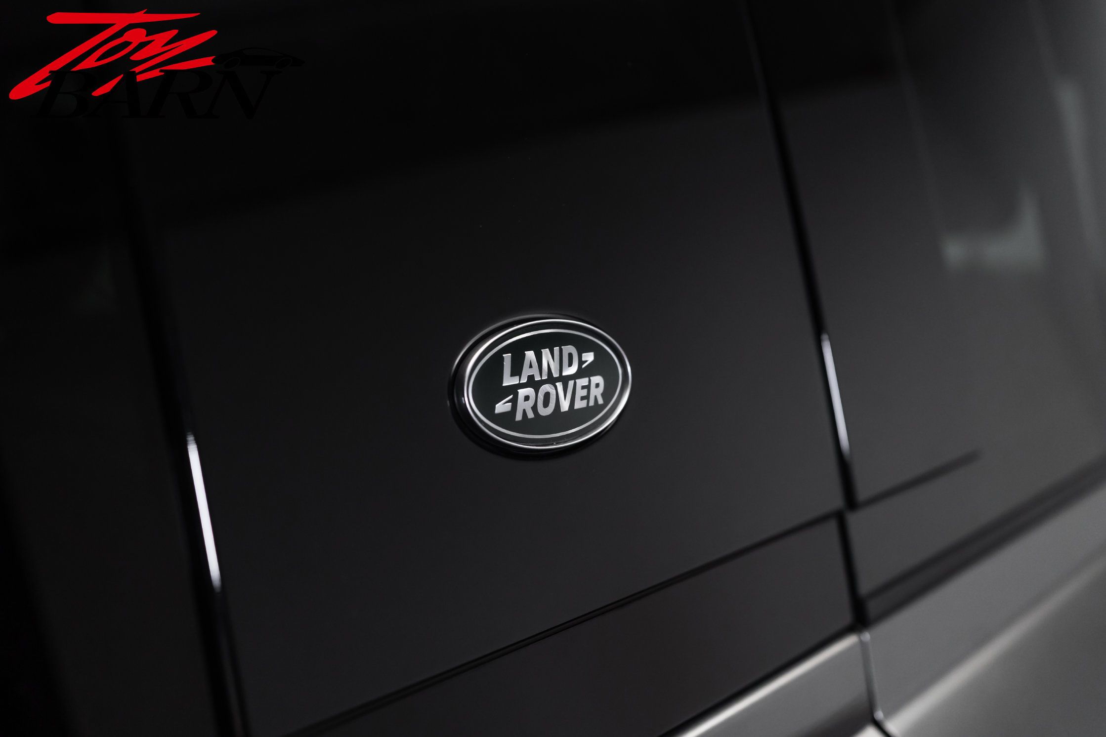 Used 2024 Land Rover Defender 110 X-Dynamic SE AWD/4WD image 12