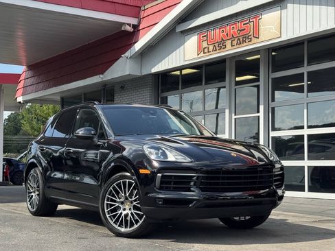 Used 2020 Porsche Cayenne AWD/4WD image 1