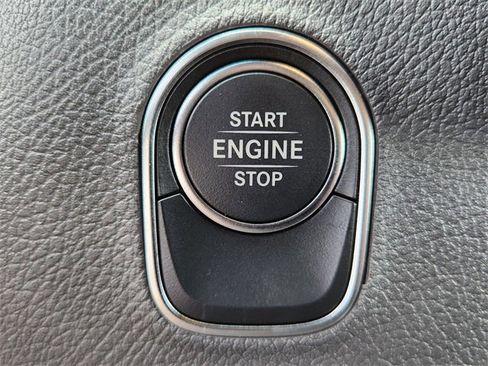 New 2025 Mercedes-Benz Sprinter 2500 image 24