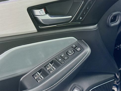 Used 2025 Acura MDX w/ Technology Package image 14