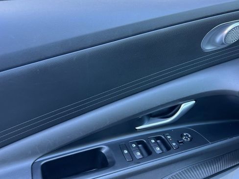 Certified 2024 Hyundai Elantra SEL image 8