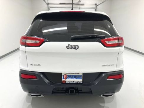 Used 2017 Jeep Cherokee Sport w/ Trailer Tow Group AWD/4WD image 11