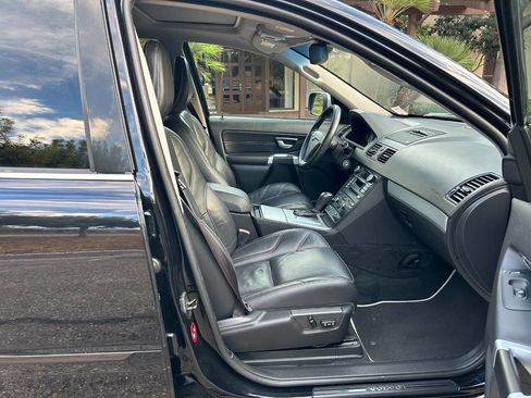 Used 2014 Volvo XC90 3.2 R-Design image 34