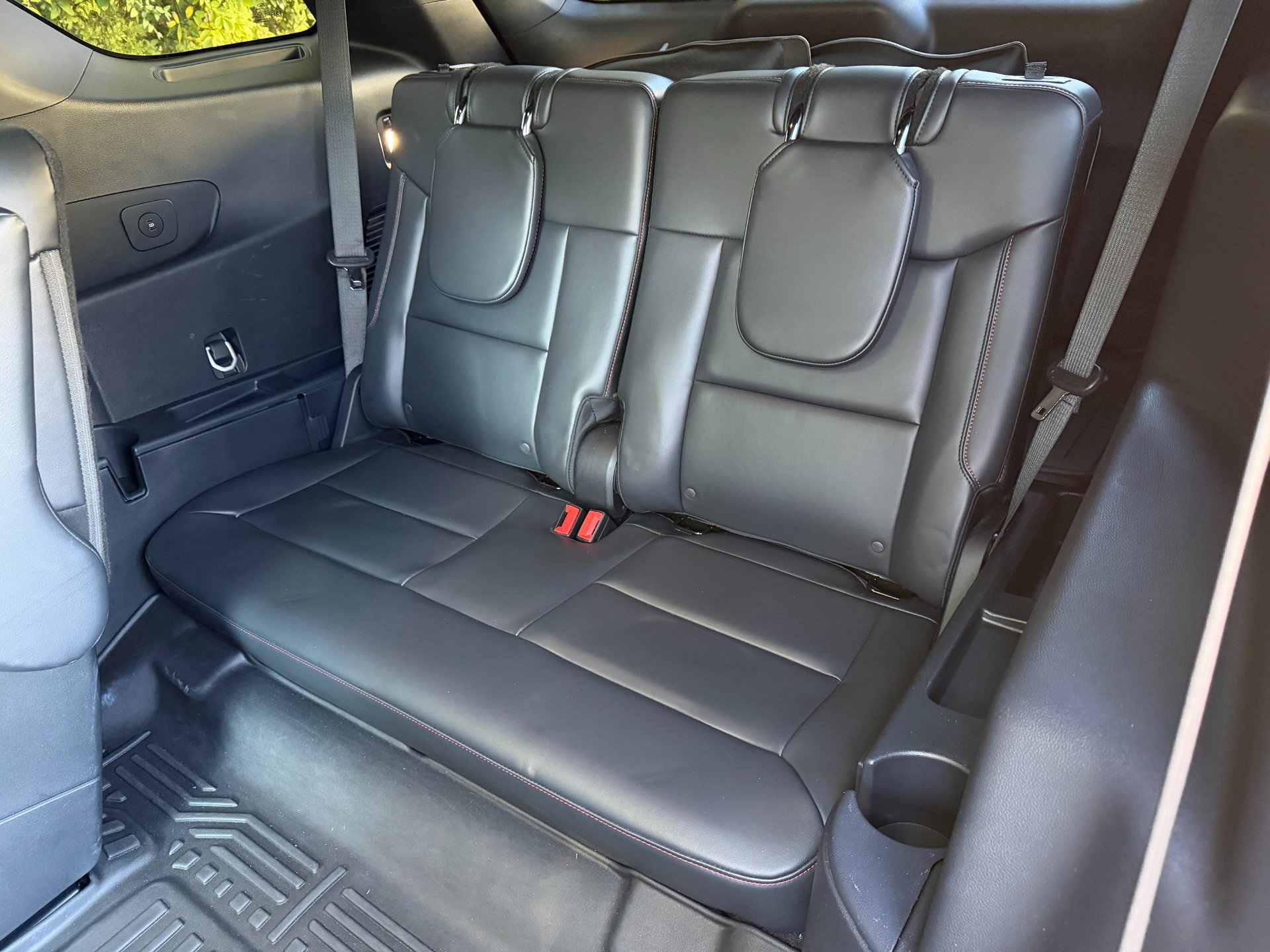 Used 2025 Ford Explorer ST AWD/4WD image 59