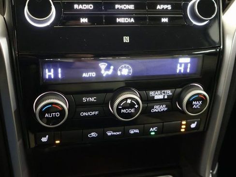 Used 2022 Subaru Ascent Premium w/ Convenience Package image 21