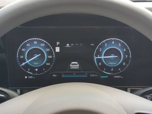 Used 2024 Hyundai Elantra SEL FWD image 18