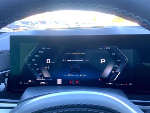 Certified 2025 BMW X5 M60i w/ Executive Package image 23