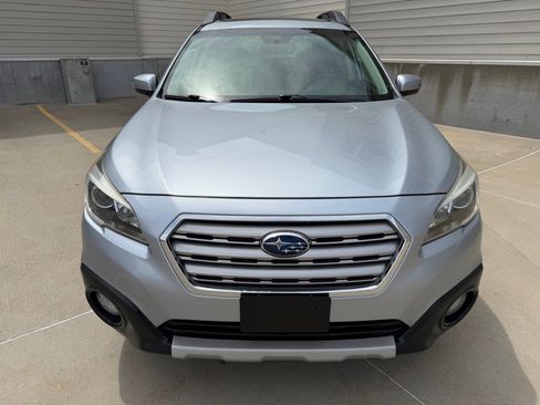 Used 2015 Subaru Outback 3.6R Limited AWD/4WD image 8