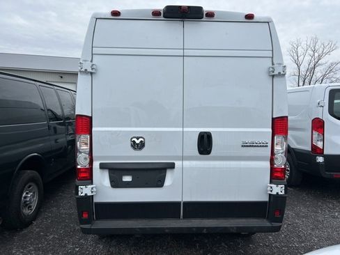 Used 2025 RAM ProMaster 3500 w/ Convenience Group image 5