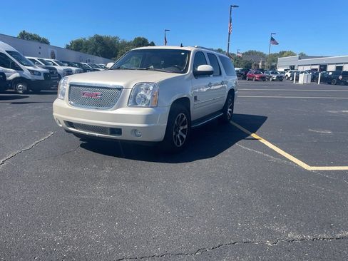 Used 2012 GMC Yukon XL Denali AWD/4WD image 1