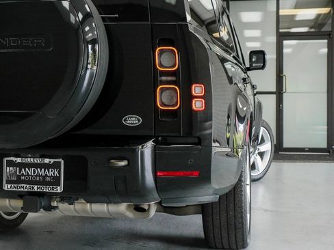 Used 2023 Land Rover Defender 130 X AWD/4WD image 31