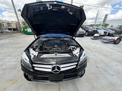 Used 2019 Mercedes-Benz C 300 Sedan image 2