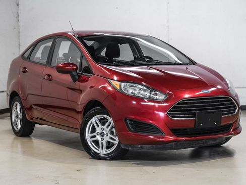 Used 2017 Ford Fiesta SE FWD image 8
