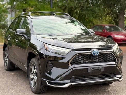 Certified 2024 Toyota RAV4 SE AWD/4WD image 7