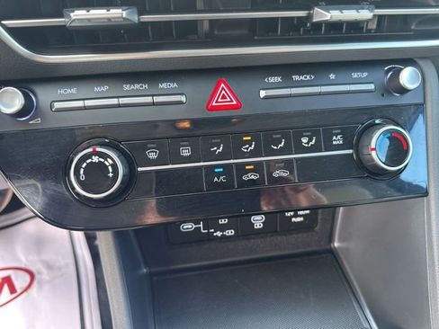 Used 2025 Hyundai Sonata SE image 42