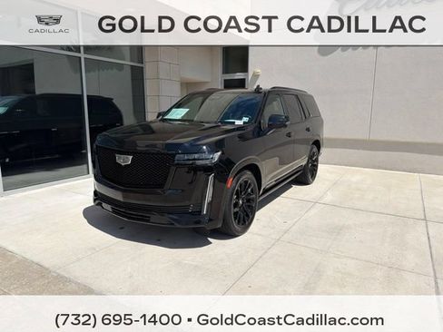 Certified 2023 Cadillac Escalade Sport w/ LPO, ONYX Package AWD/4WD image 1