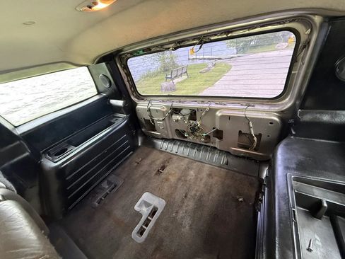 Used 2004 HUMMER H2 AWD/4WD image 8