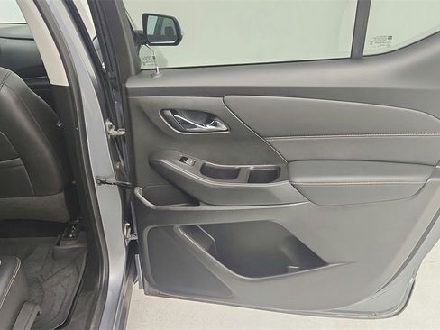 Certified 2020 Chevrolet Traverse Premier image 37