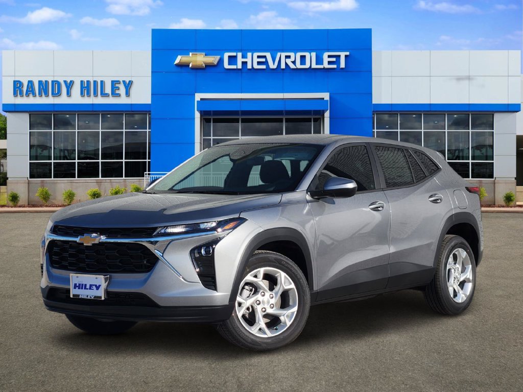 New 2026 Chevrolet Trax LS w/ LS Convenience Package FWD image 1