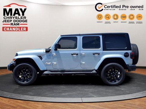 Used 2023 Jeep Wrangler Unlimited Sahara w/ Cold Weather Group AWD/4WD image 18