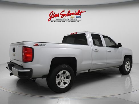 Used 2018 Chevrolet Silverado 1500 LT w/ All Star Edition image 3