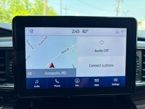 Used 2021 Ford Explorer Limited w/ Equipment Group 301A AWD/4WD image 22