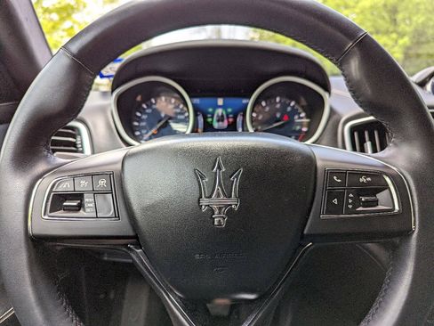 Used 2019 Maserati Ghibli S GranLusso AWD/4WD image 16