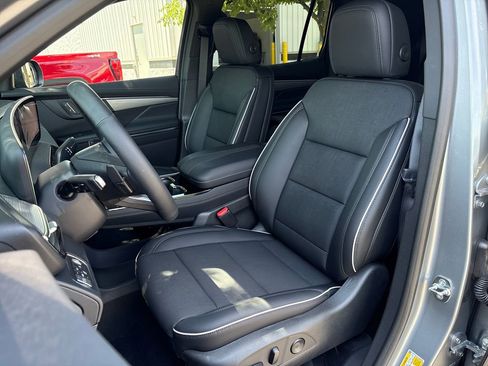 Used 2026 Buick Enclave Preferred AWD/4WD image 15