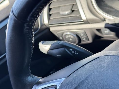 Used 2015 Ford Fusion SE w/ Equipment Group 201A image 26