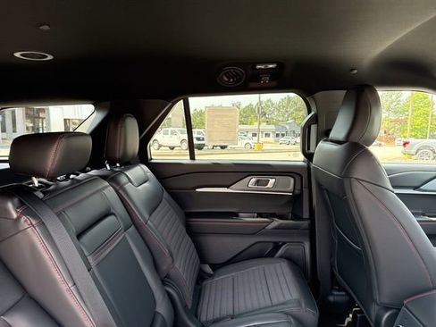 New 2026 Ford Explorer ST-Line image 20