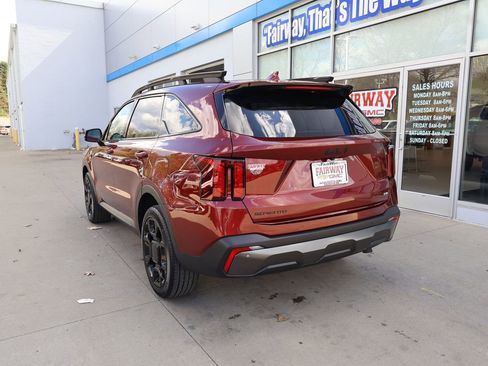 Used 2025 Kia Sorento X-Line EX AWD/4WD image 8