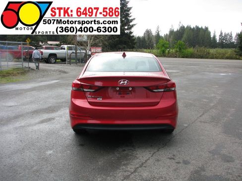 Used 2017 Hyundai Elantra SE FWD image 8