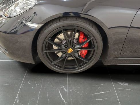 Used 2018 Porsche 718 Cayman GTS RWD image 25