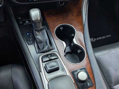 Used 2018 Lexus RX 350L w/ Premium Package image 12