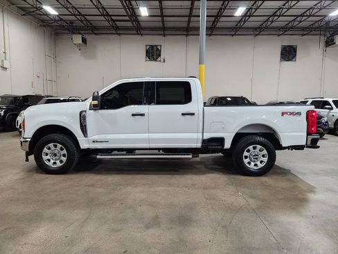 Used 2024 Ford F250 XLT w/ FX4 Off-Road Package image 7