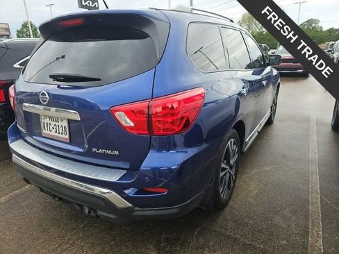 Used 2018 Nissan Pathfinder Platinum w/ Cargo Package image 3