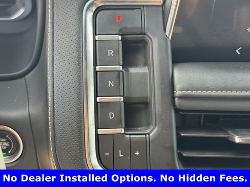 Used 2023 GMC Yukon SLT w/ SLT Luxury Package RWD image 20