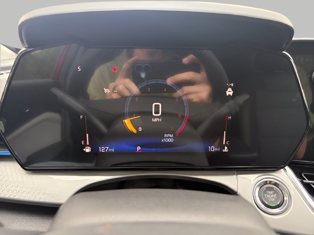 New 2026 Chevrolet Trax LT w/ LT Convenience Package FWD image 21