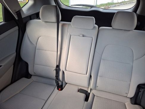 Certified 2021 Hyundai Tucson Sport image 18